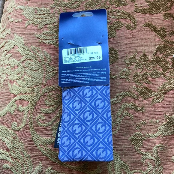 NWT Foster Grants Parissa reading glasses and coordinating case. - Picture 5 of 7